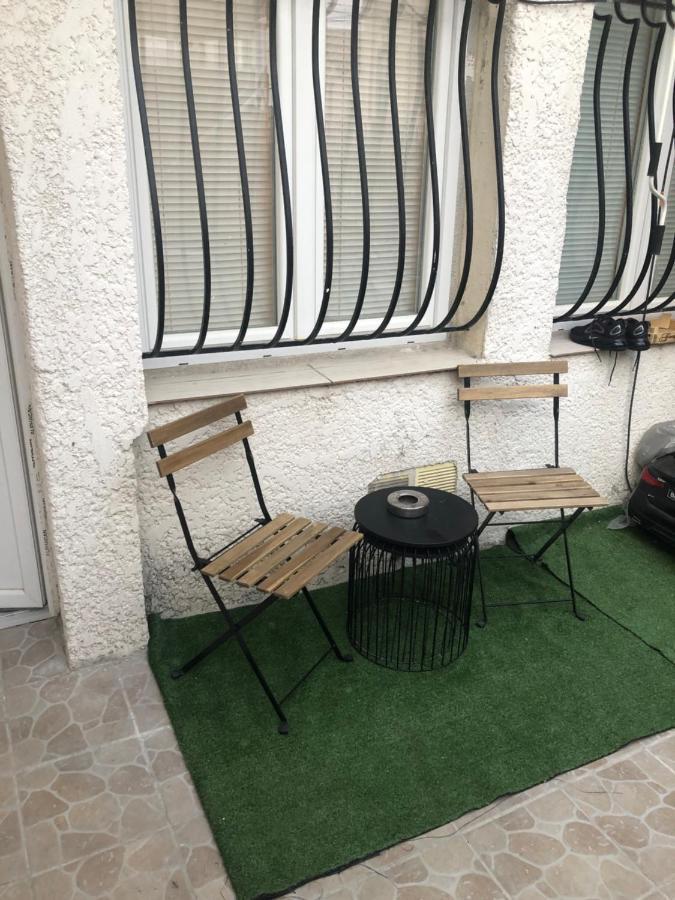 Studette Independant Avec Terrasse-Climatisation Apartamento Marselha Exterior foto